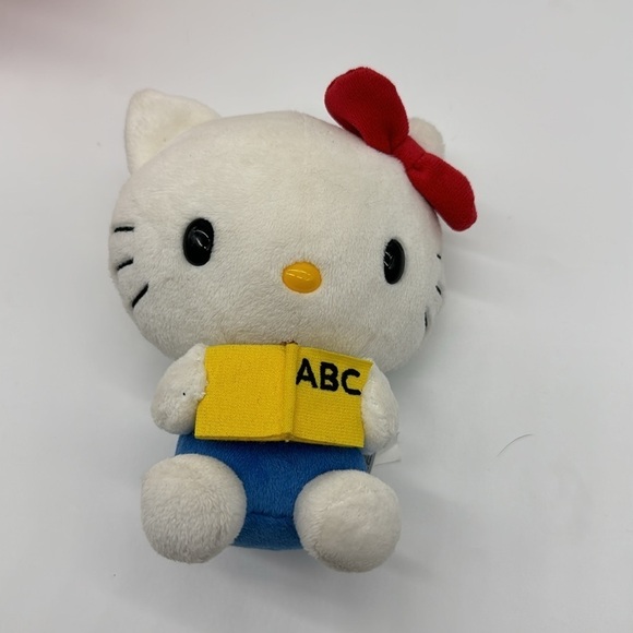 Hello Kitty Small Black Messenger Bag and Stuffed animal NYB5616K - Picture 10 of 13